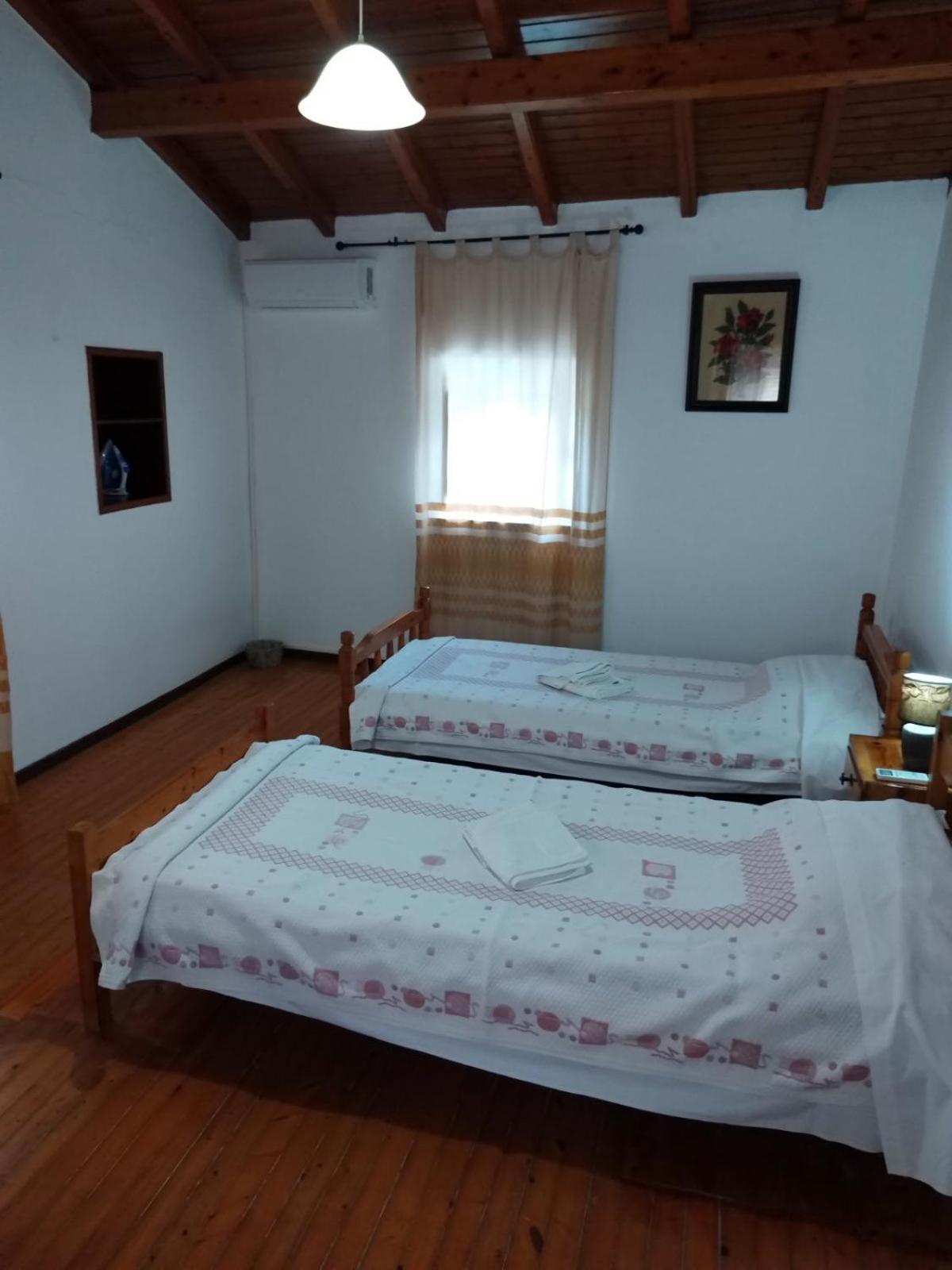 Traditional House With Loft -michalis' House In Kouramades- *