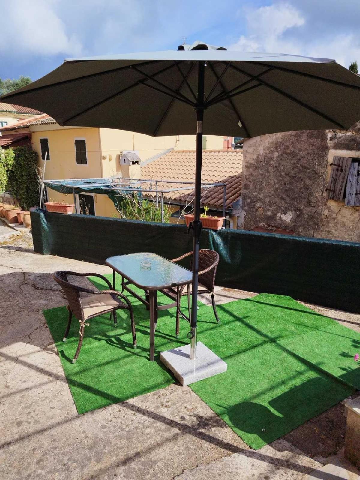 Traditional House With Loft -michalis' House In Kouramades- * Kouramádes