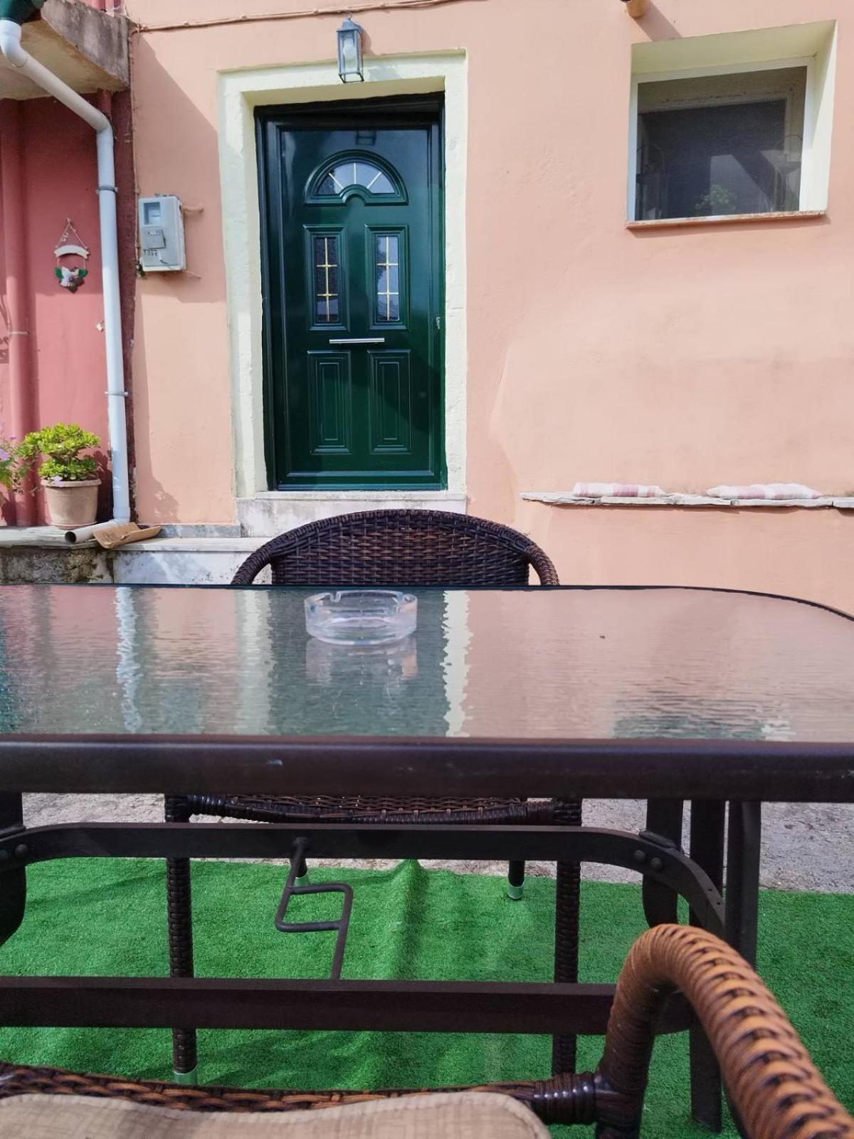 Traditional House With Loft -michalis' House In Kouramades- Tatil Evi